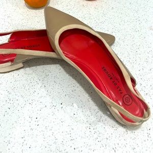 Size 40 tan patent leather kitten heels from Pas De Rouge.